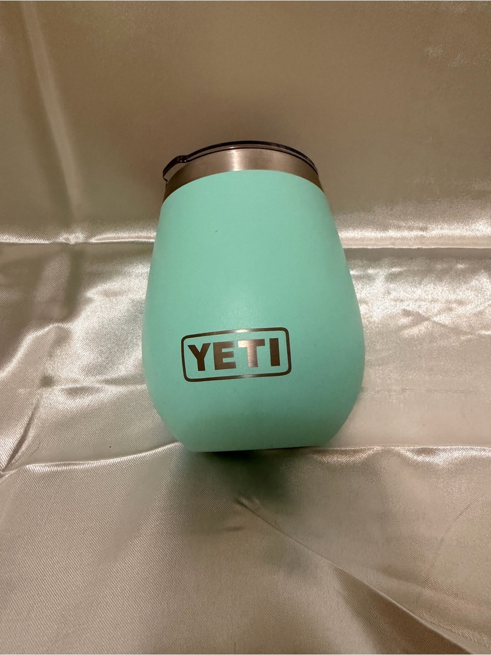 YETI Rambler 10 oz Wine Tumbler Seafoam Stainless Steel Insulated w/ Lid